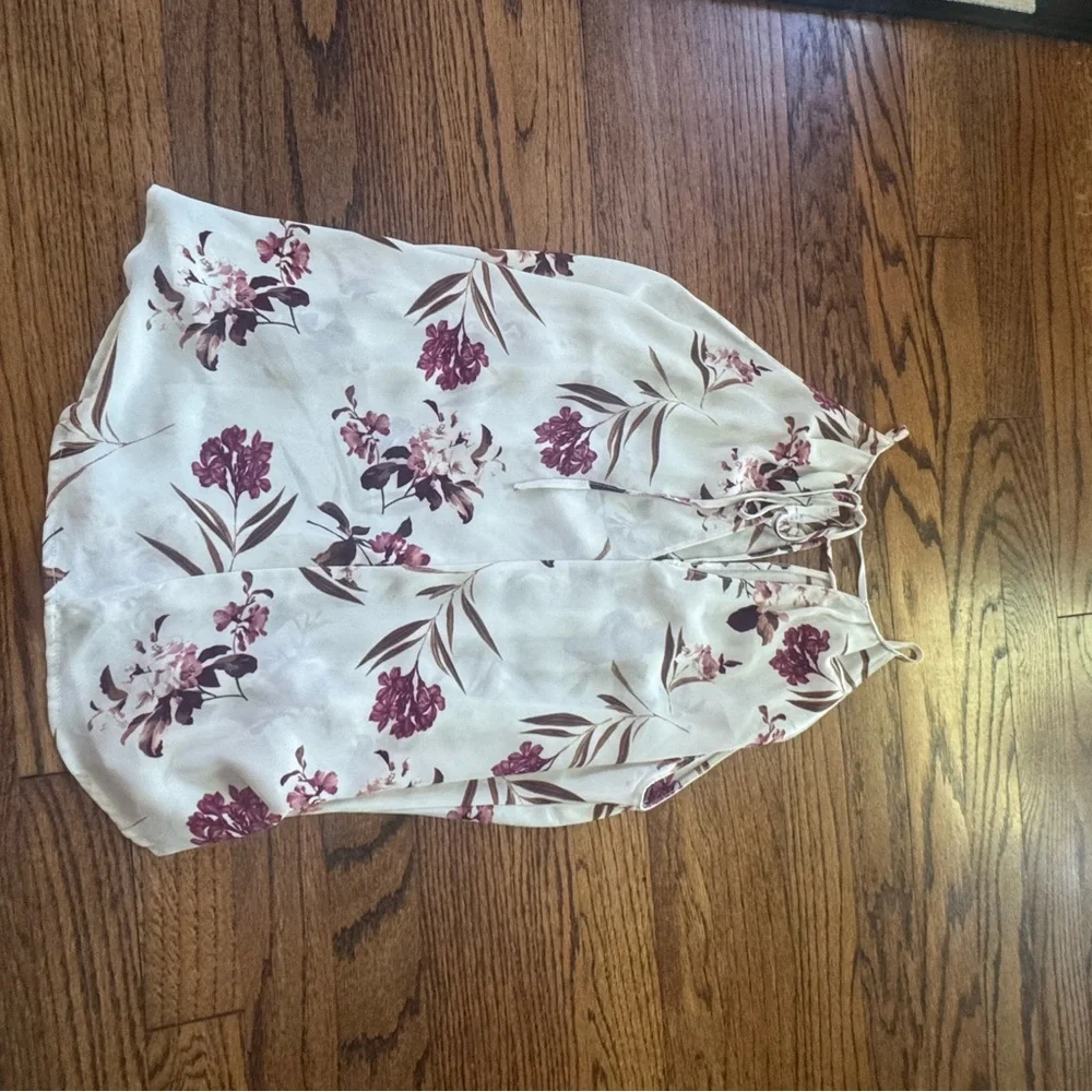 Lush Floral Blouse - Picture 4 of 5